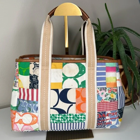Coach Patchwork Tote Bag Canvas Multicolor Hamptons Legacy Y2K Shoulder Purse - Picture 2 of 13